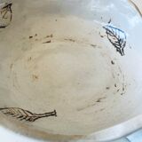 Large empty pocket or cup made of bird ceramic