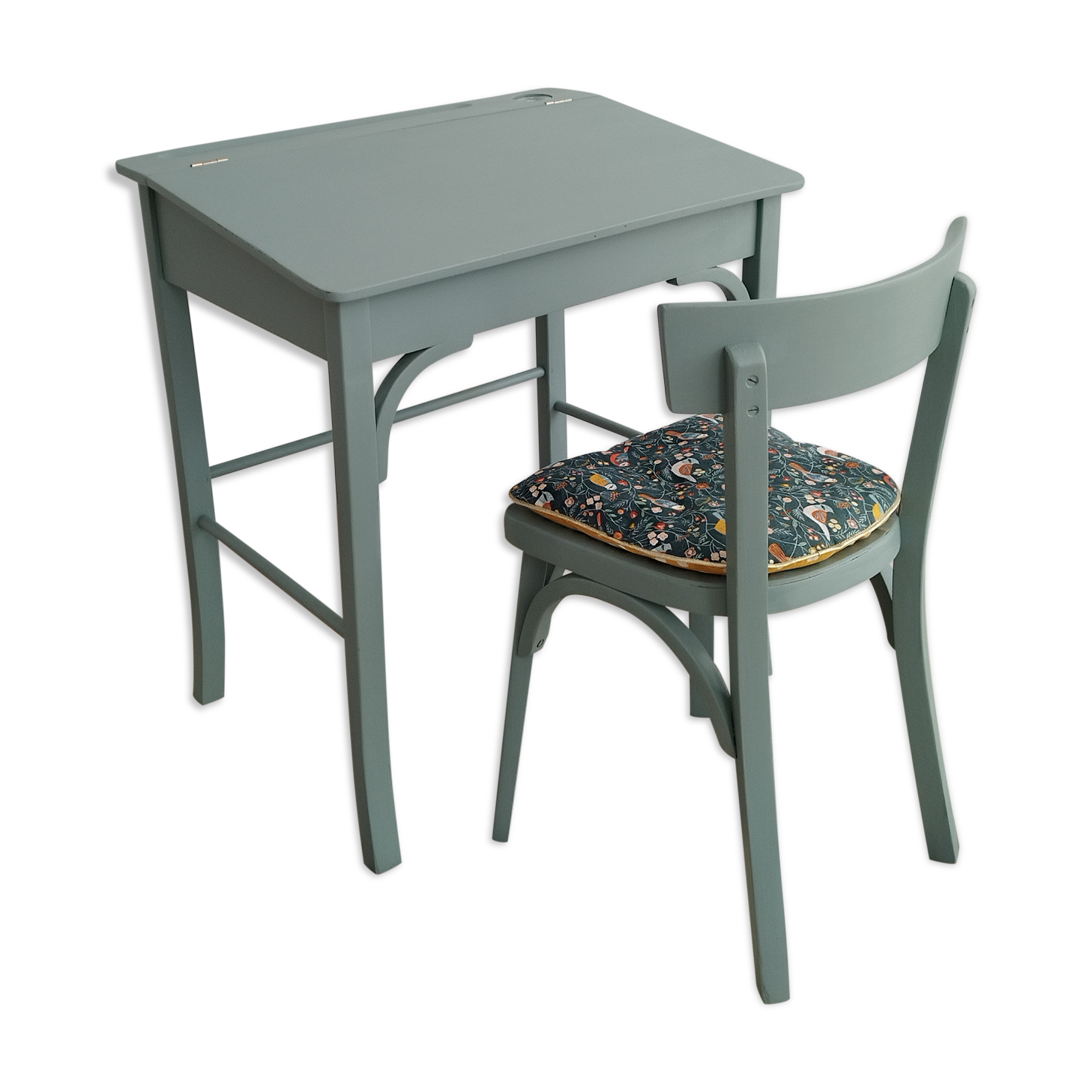 Baumann desk and chair