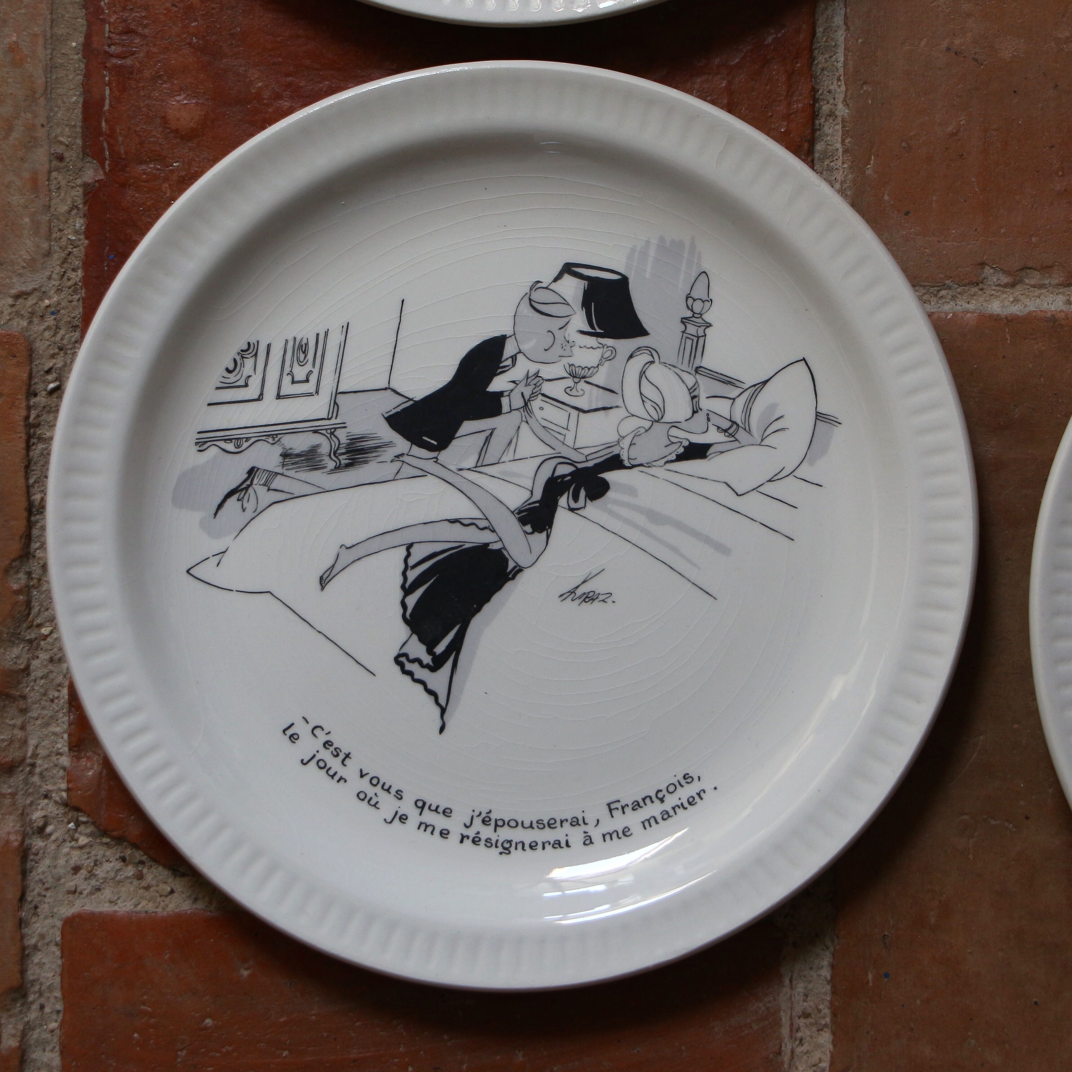 Talking plates designed by Kiraz