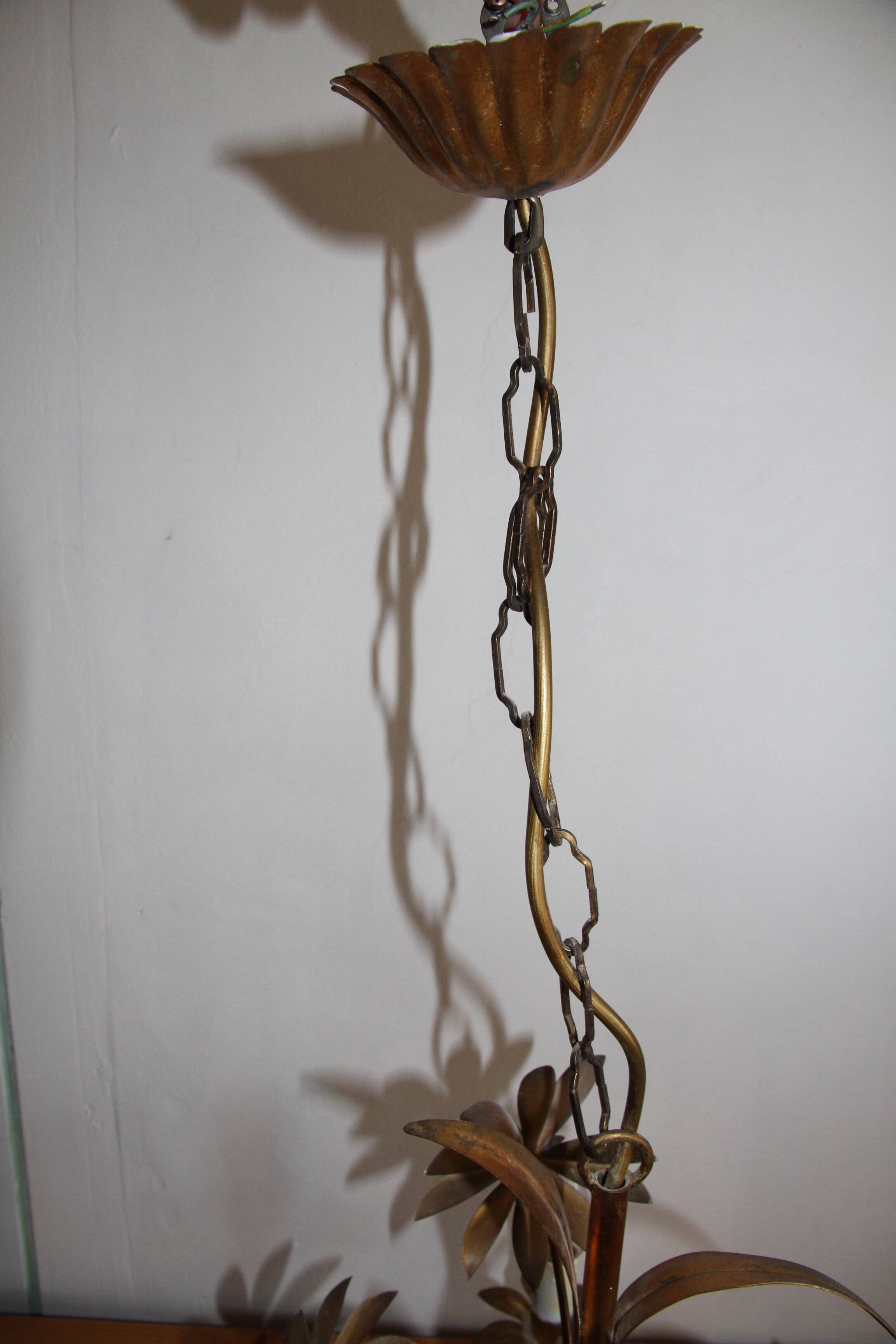 3-light flower bouquet chandelier in gilded bronze painted metal