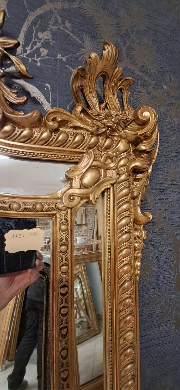 19th century mirror with parecloses 173 x 105