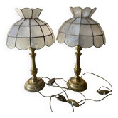 Pair of bedside lamps / table lamps in vintage brass and mother-of-pearl.