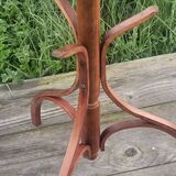 Curved wood coat rack – Thonet style