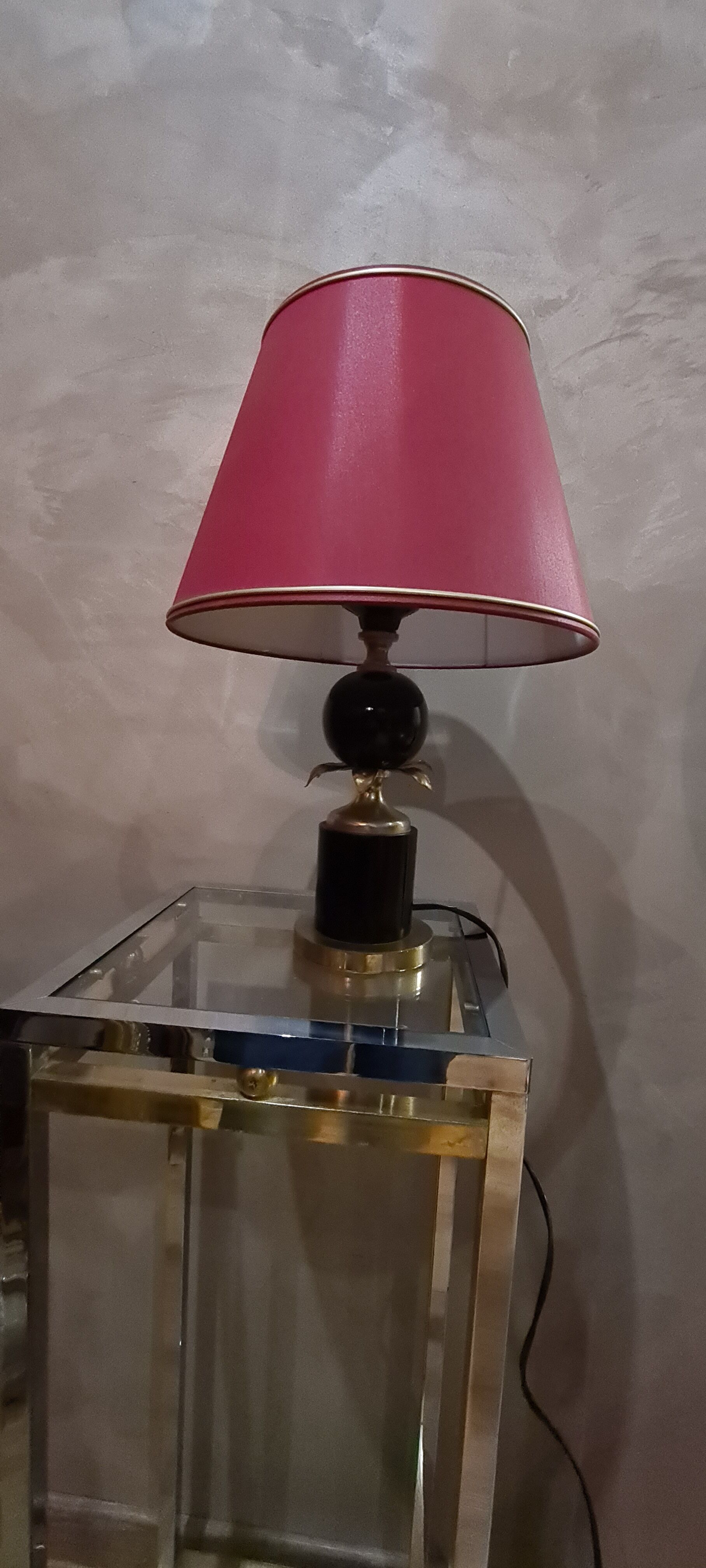 Deluxe lamp 1970, in the taste of p barber, lampshade gold edge on red font 44x30