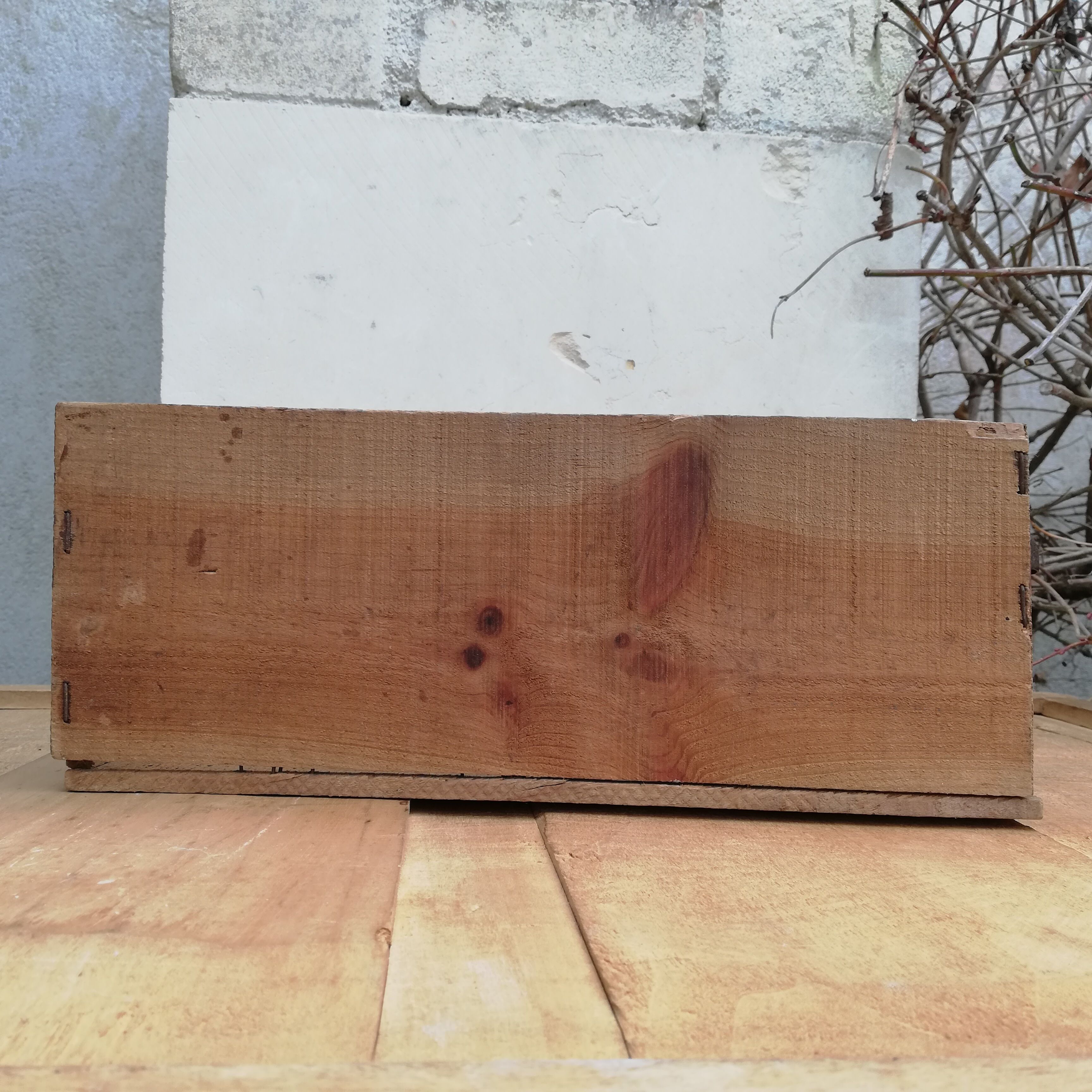 Workshop drawer handle shell