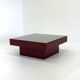 Table basse italienne rouge du milieu du siècle avec plateau en verre