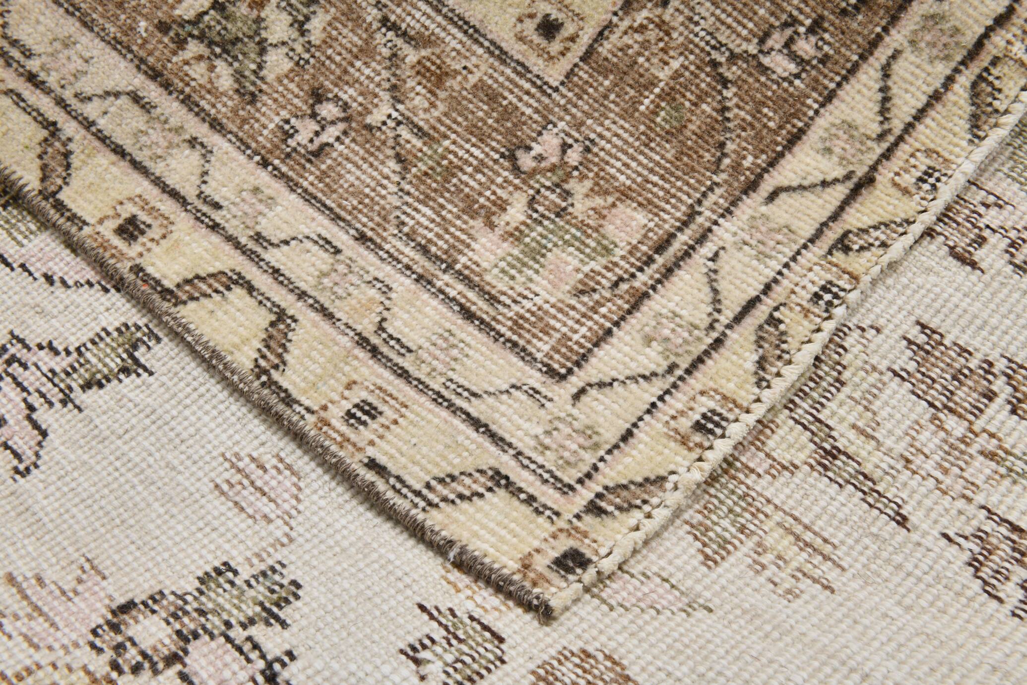 6x9 Beige & Brown Oriental Turkish Rug, 173x282Cm