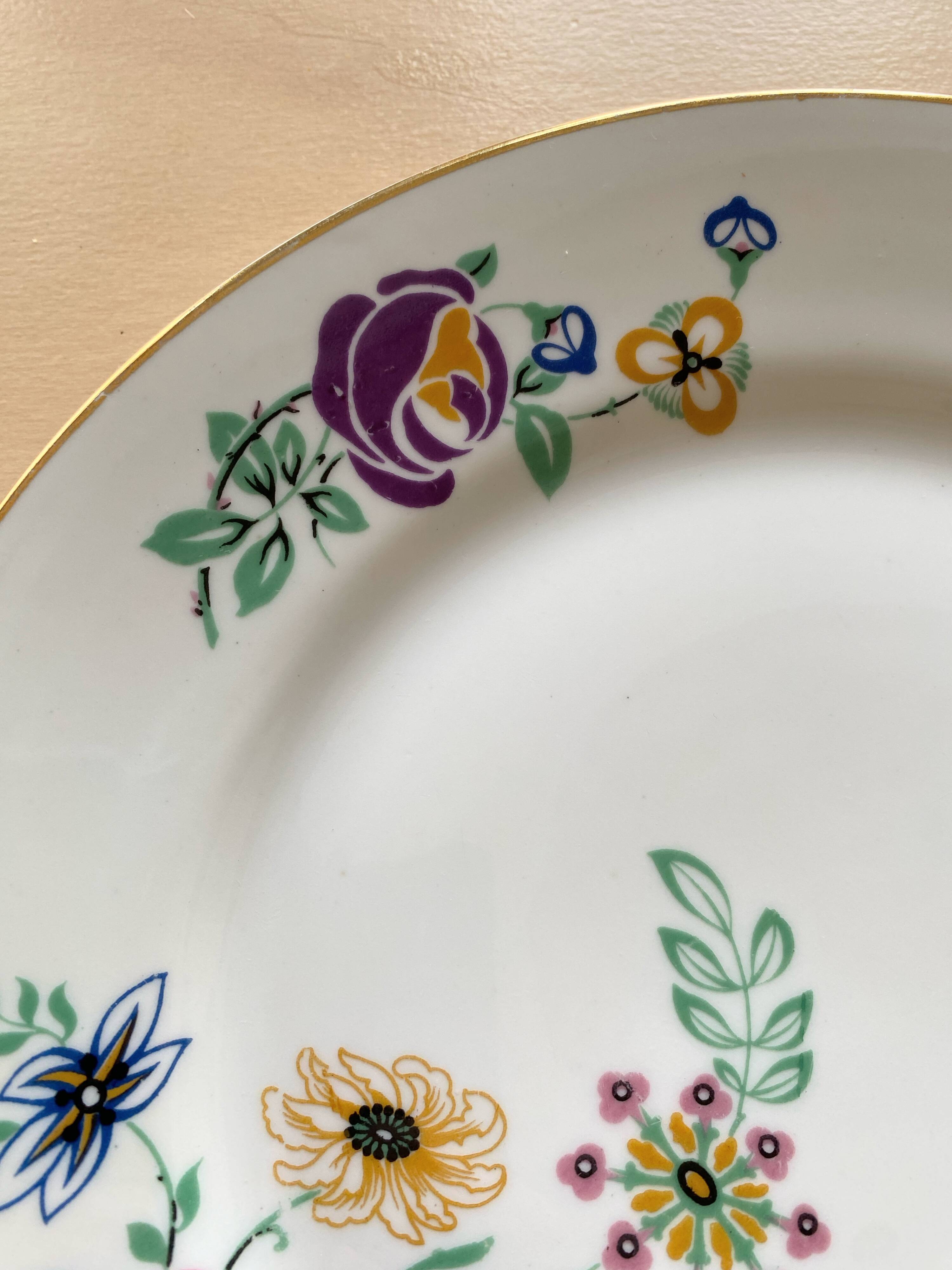 6 vintage plates in white Limoges porcelain signed TLB, flowers