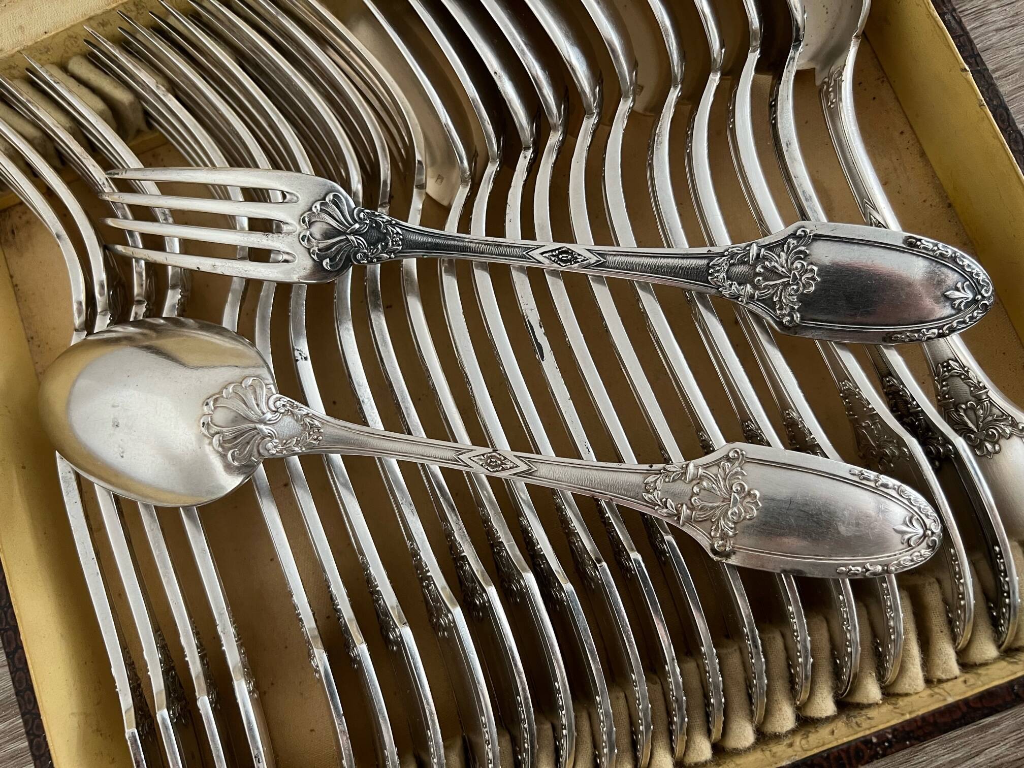 Boulenger 23-piece cutlery set with silver hallmark 84 gr