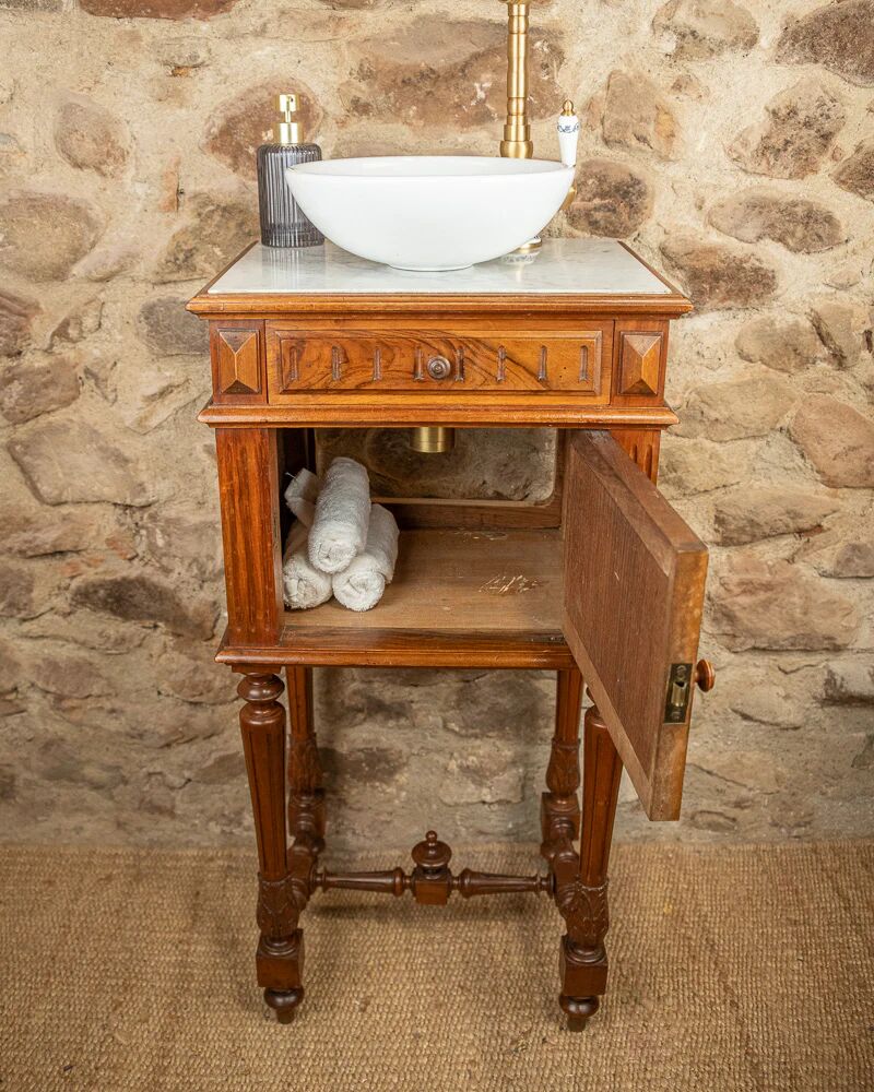 Vanity unit - antique washbasin in wood and marble