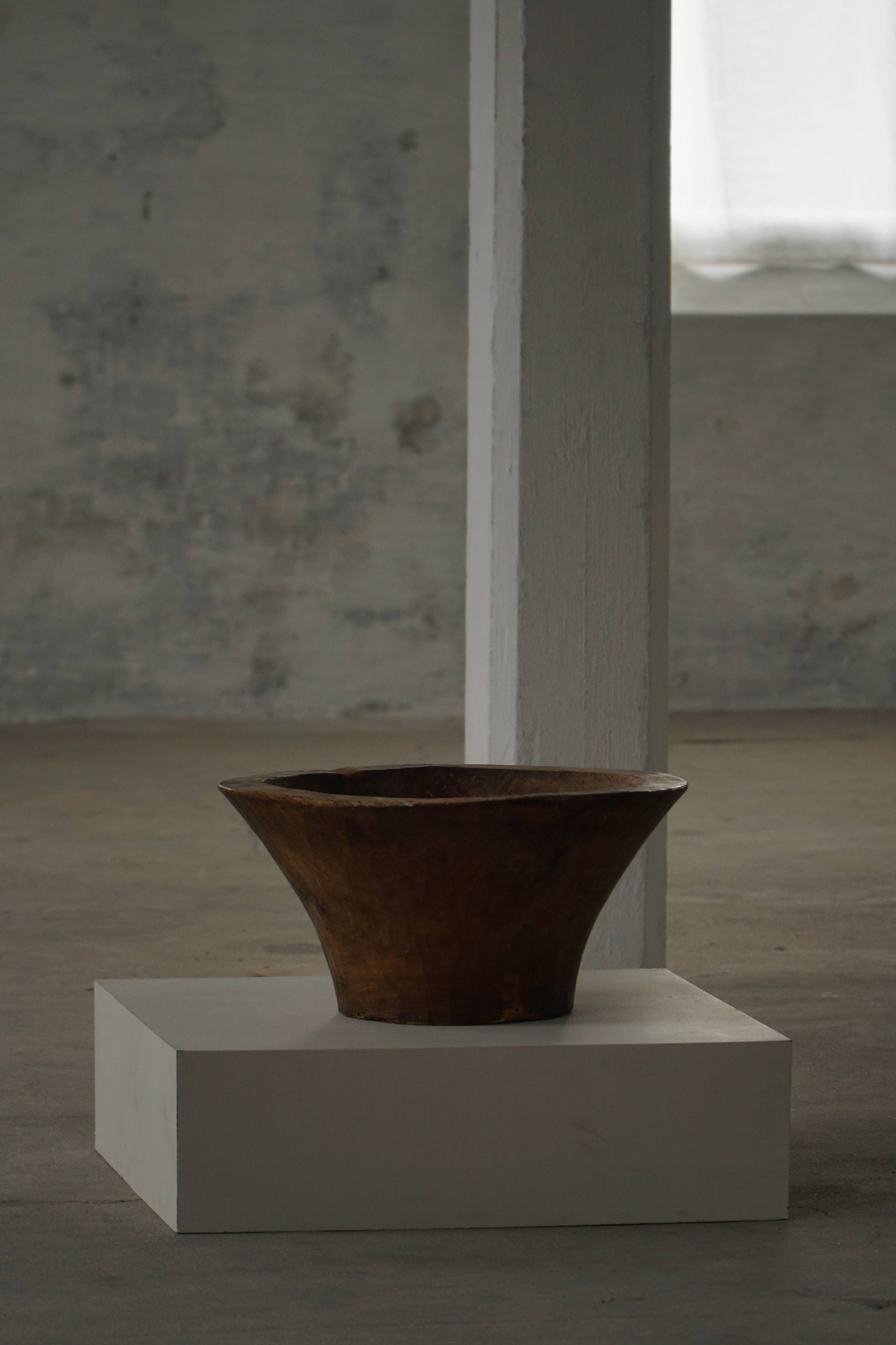 Large hand-carved African wooden bowl, mid-20th century.