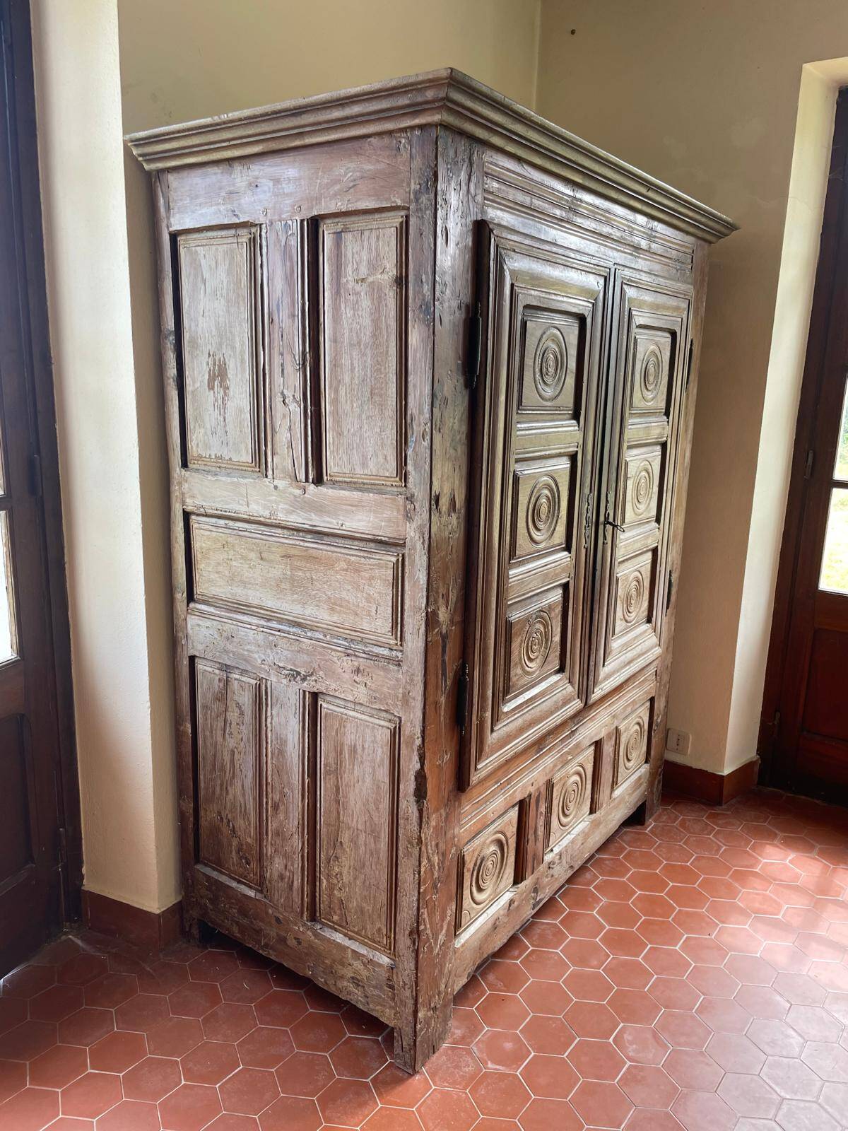 Armoire bretonne