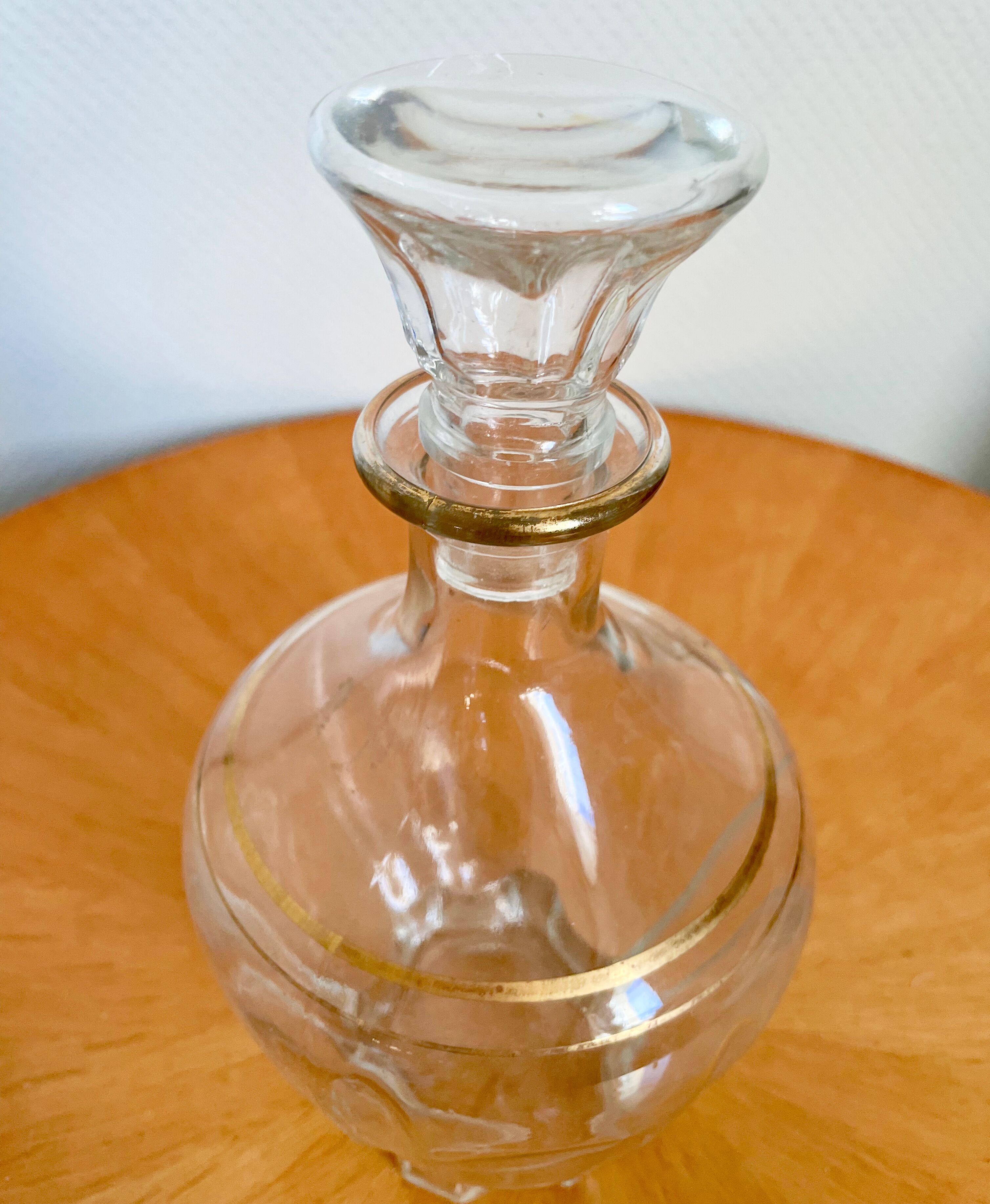 Glass crystal decanter