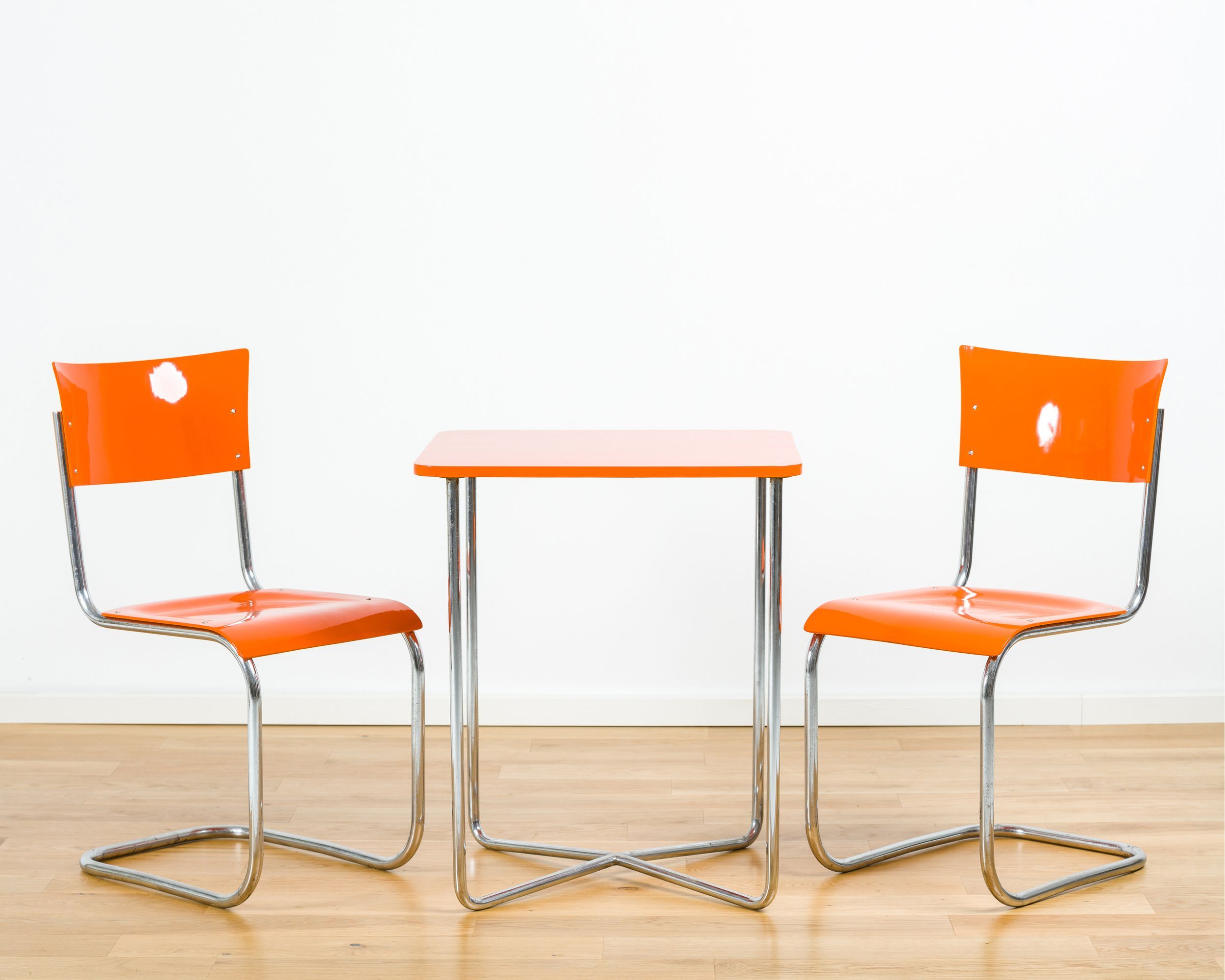 MÜCKE & MELDER 2 CHAIRS & TABLE SET, 1940S