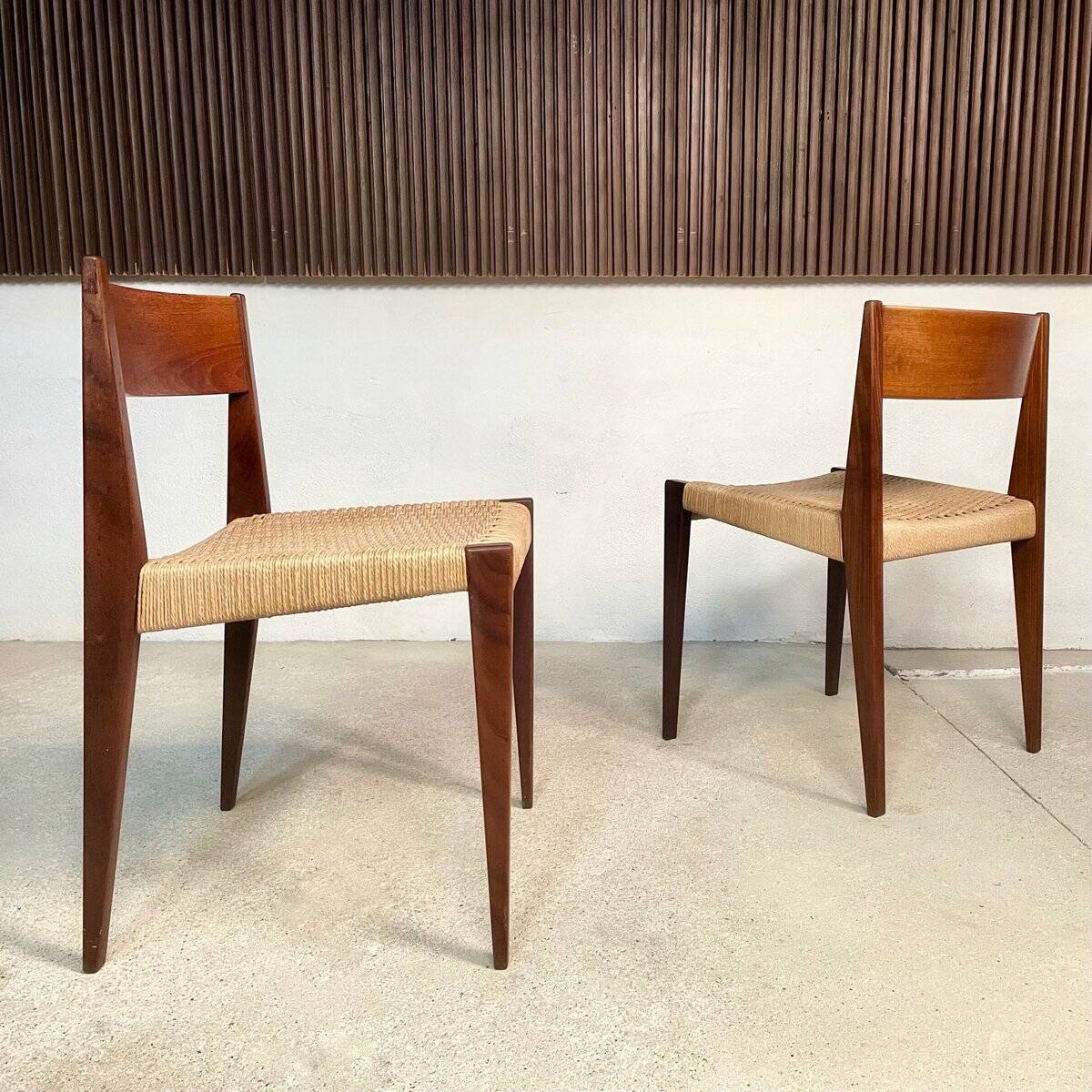 Ensemble de chaises de salle à manger minimalistes danoises en teck modèle Pia avec sièges en corde à papier par Poul Cadovius pour Royal Persiennen, 1958.