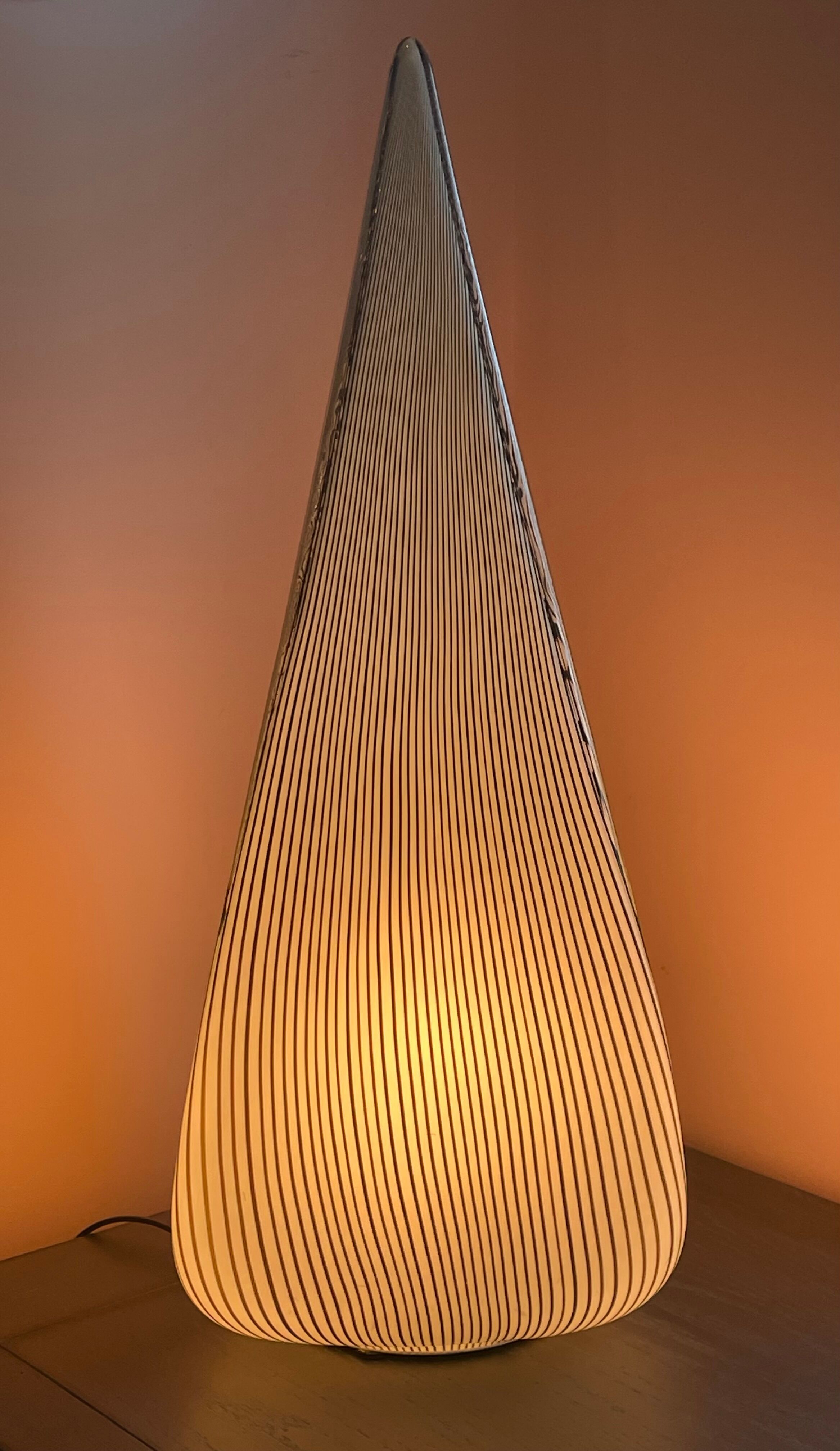 Pyramidal glass lamp by Lino Tagliapietra for Vetri Murano, circa 1982