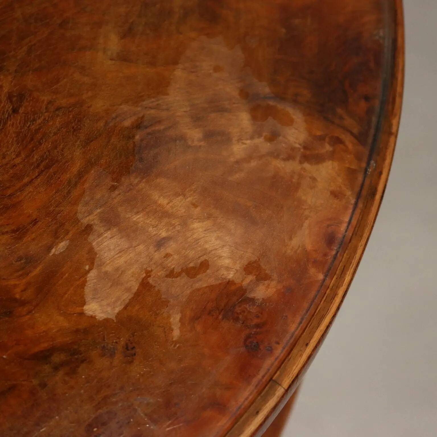 Table basse Art déco ancienne en noyer avec plateau en verre, Italie, XXe siècle