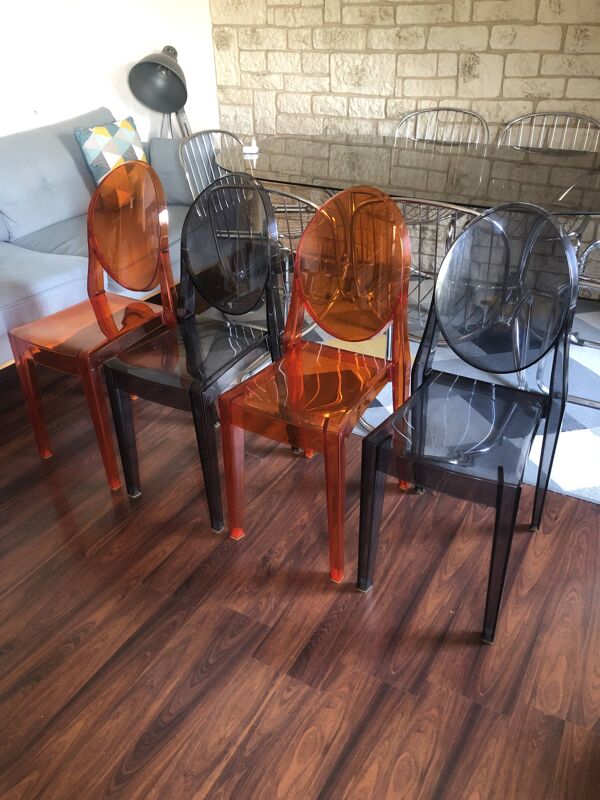 Lot 4 chaises Philippe Starck Victoria Ghost