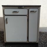 Formica kitchen furniture