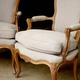 Adorable paire de fauteuils d'époque Louis XV.