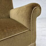 Canapé/lit de repos 2 places des années 1950, velours vert clair, pieds en frêne.