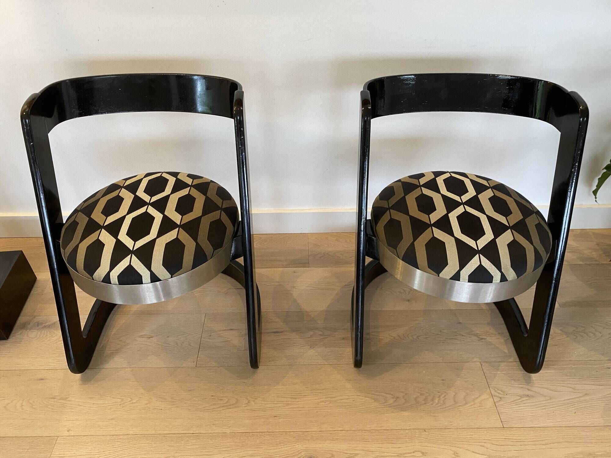 Pair of chairs by Willy Rizzo for Mario Sabot. Italy 1960