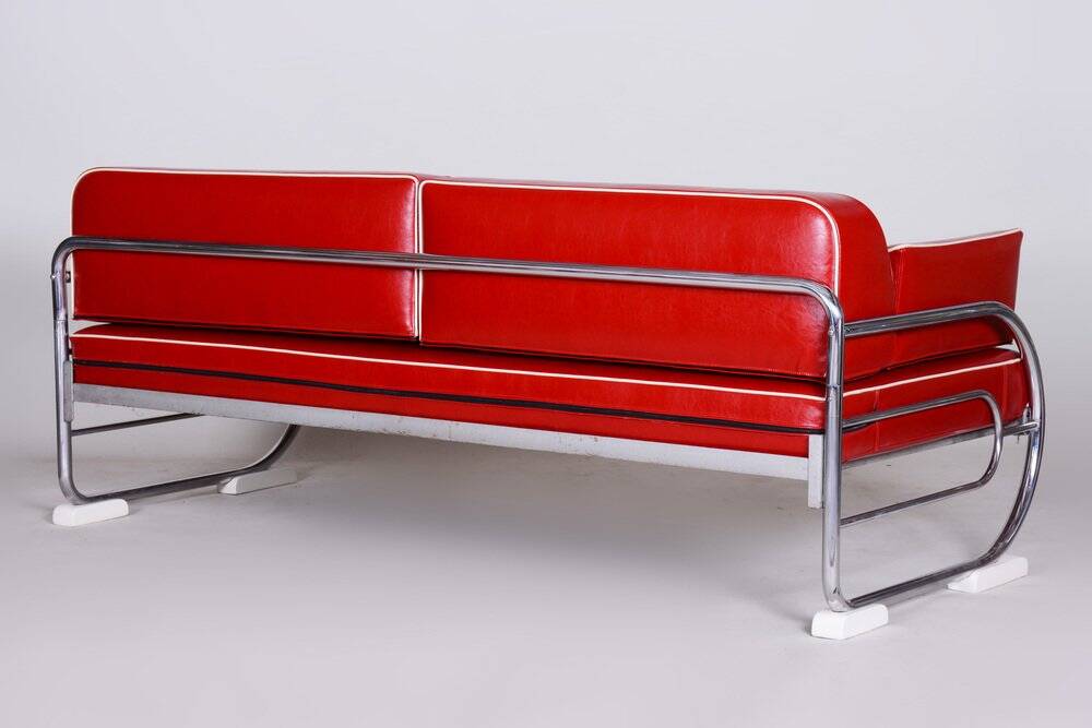 Bauhaus Sofa in Chrome-Plated Steel and Red Leather attributed to Robert Slezák, Former Czechoslovakia, 1950s