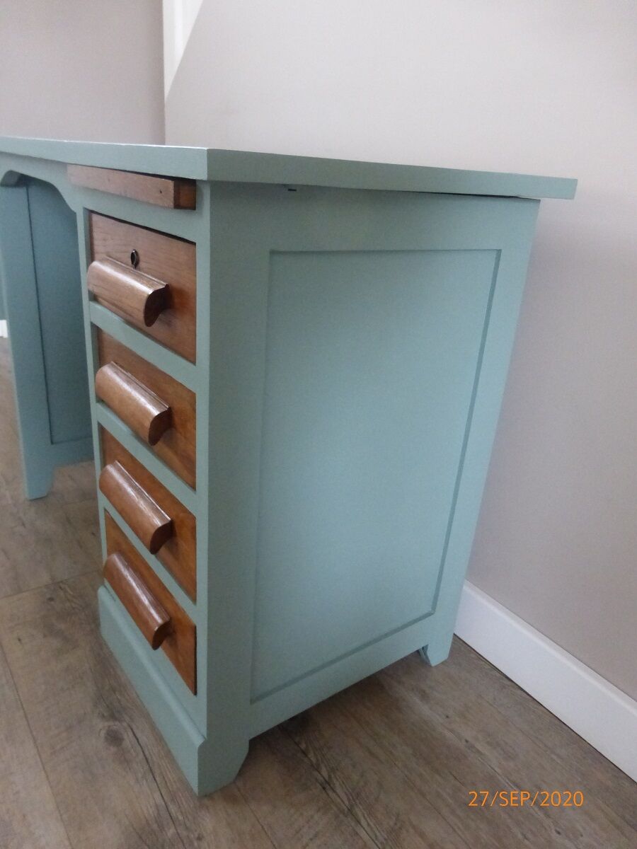 Children's desk redesigned