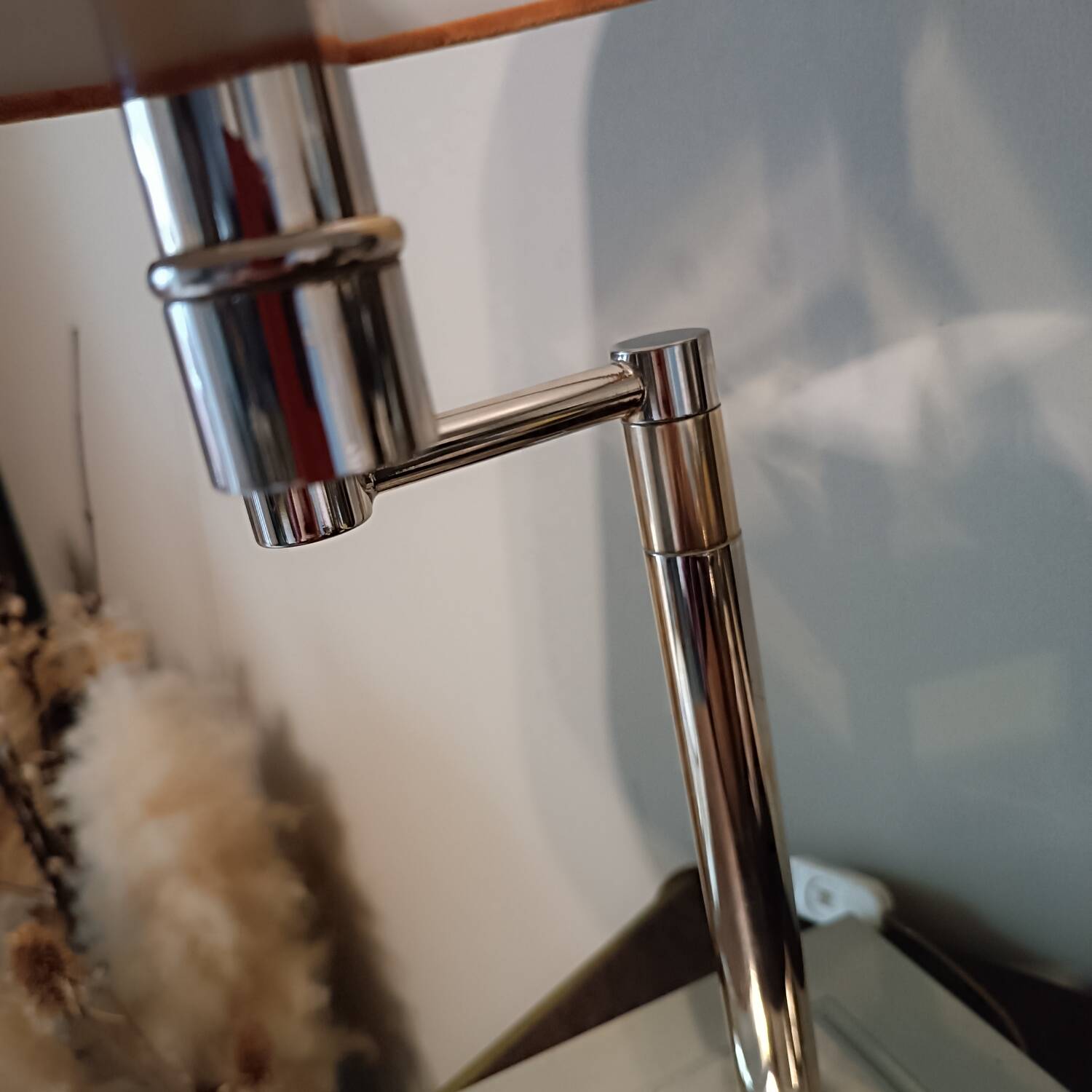 BRASS LIVING ROOM LAMP
