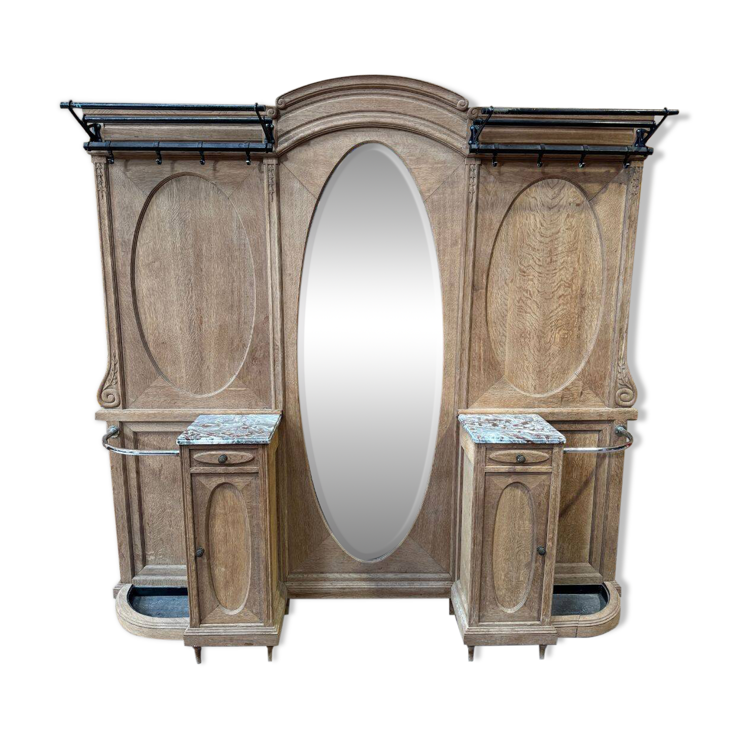 Large oak cloakroom