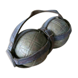 Game of 2 bowls or lyon balls