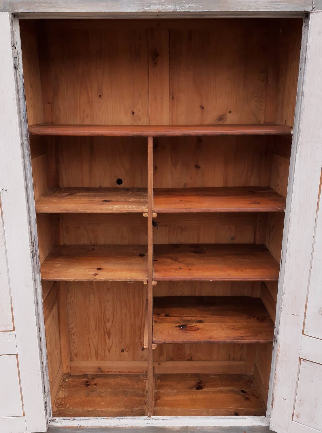 Wardrobe (shelves and/or hanging space)