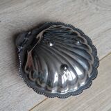 Shell ashtray - scallop shell