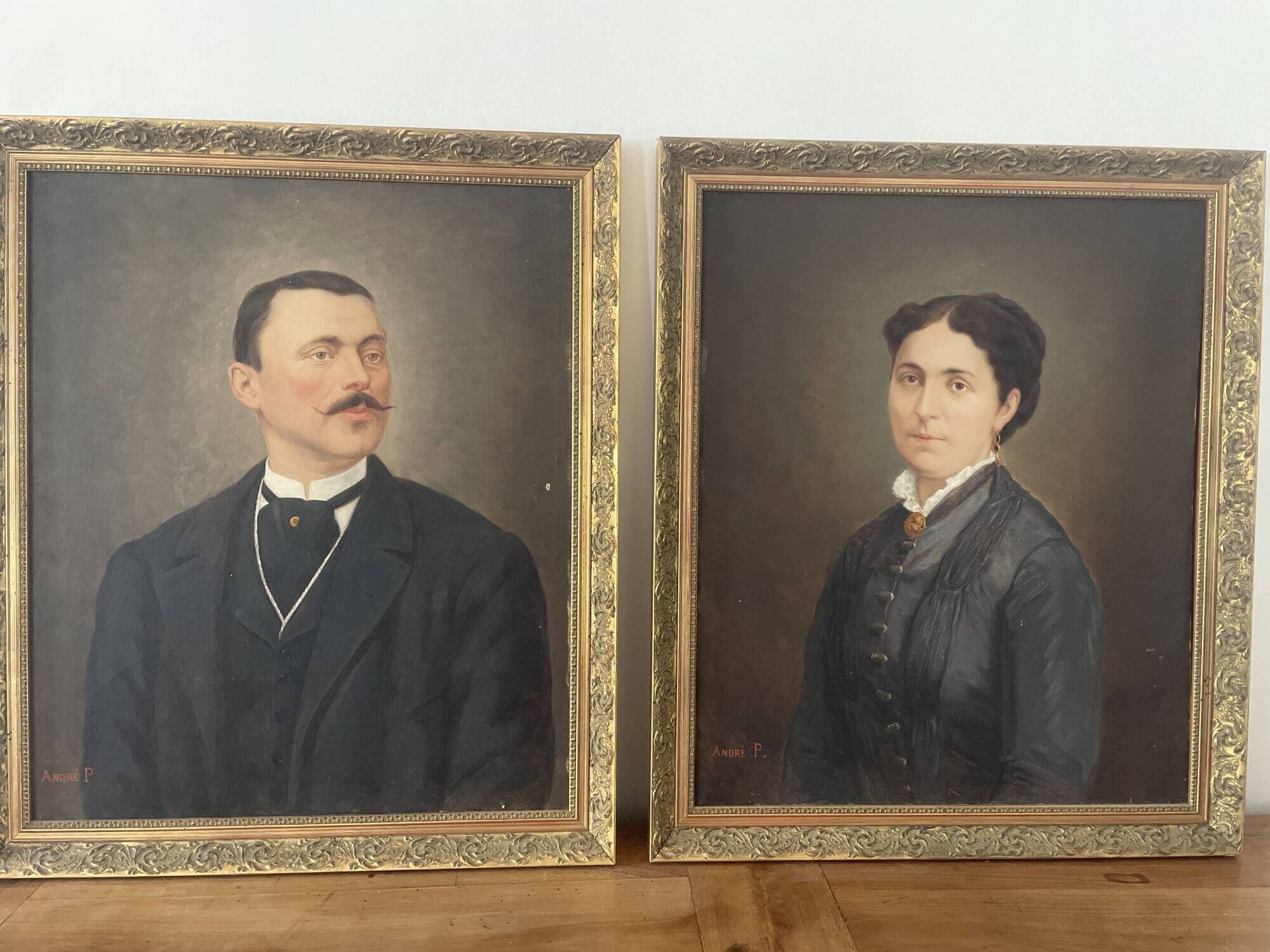 Portraits of notable Provençal couples from the late 19th century.