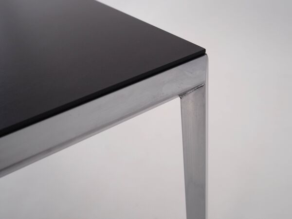 Bureau en aluminium, design scandinave, années 1980, fabrication : Montana Furniture