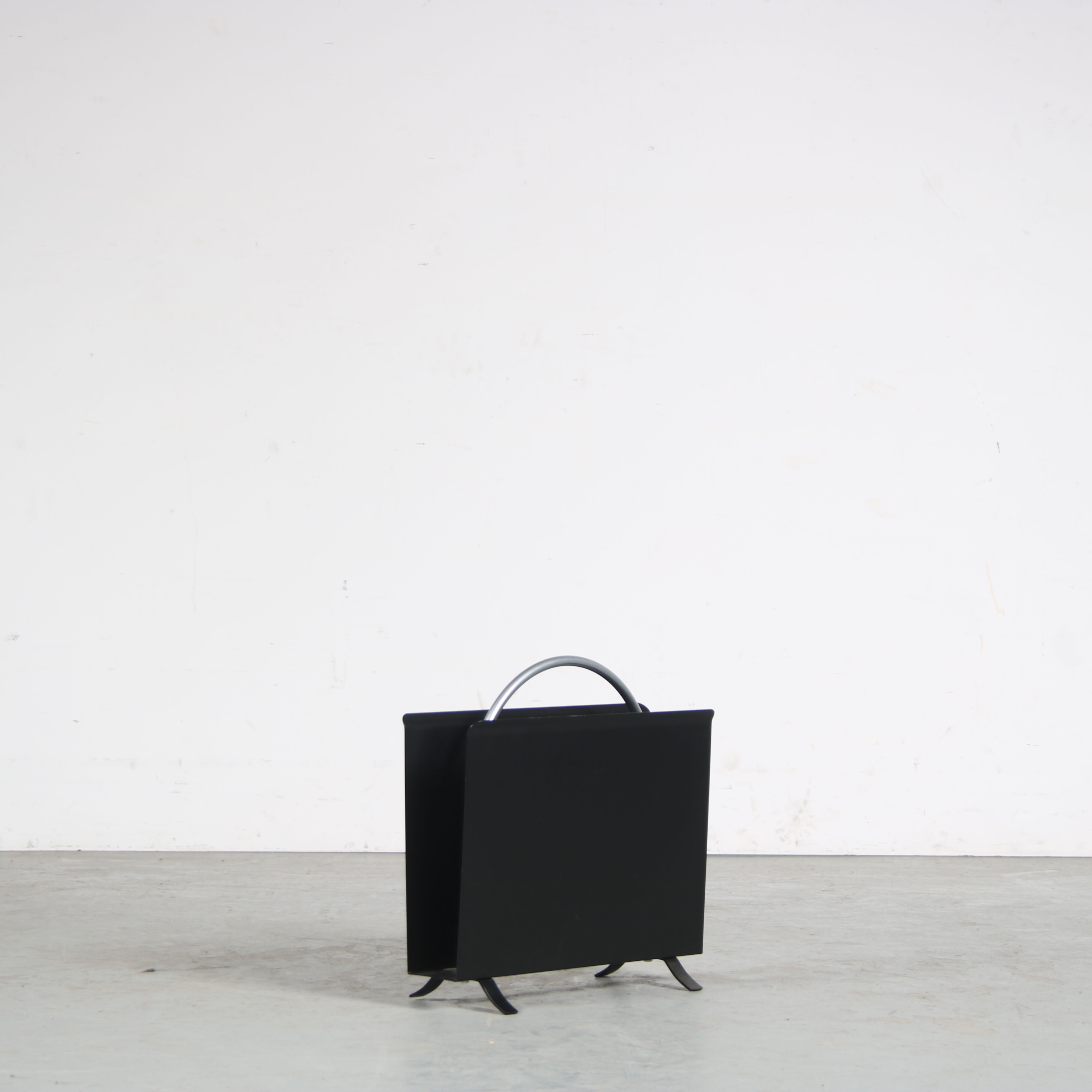 1950s Recent edition magazine rack by W.H. Gispen for Dutch Originals, Netherlands