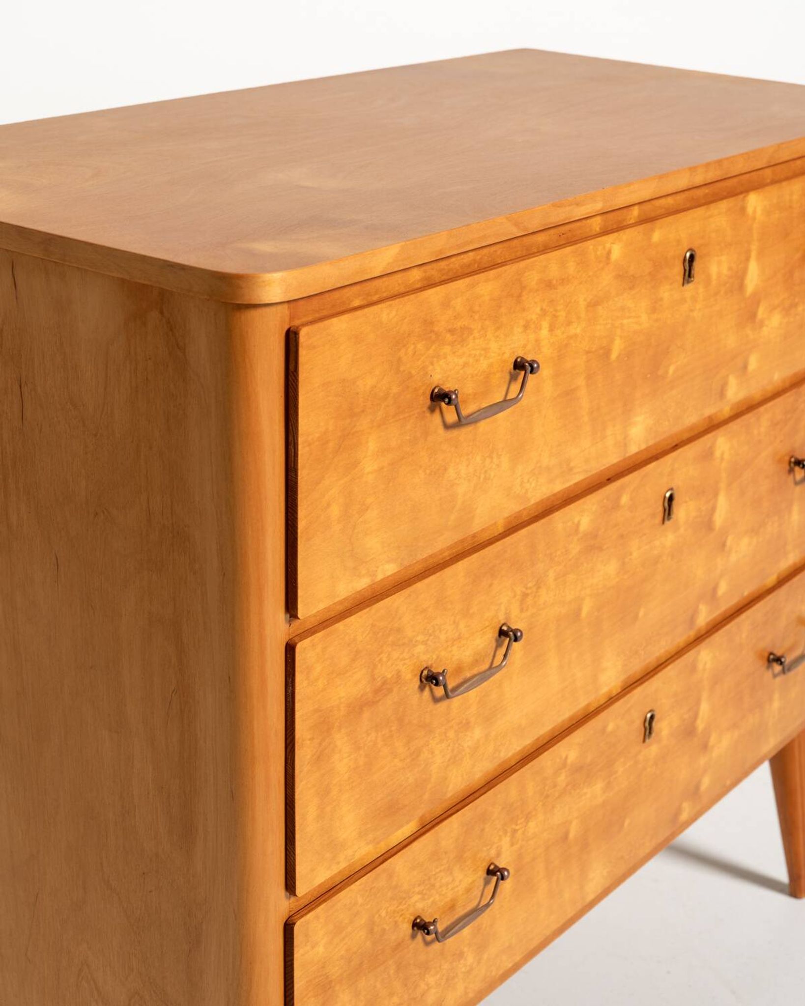 Commode en bouleau suédois, années 1950