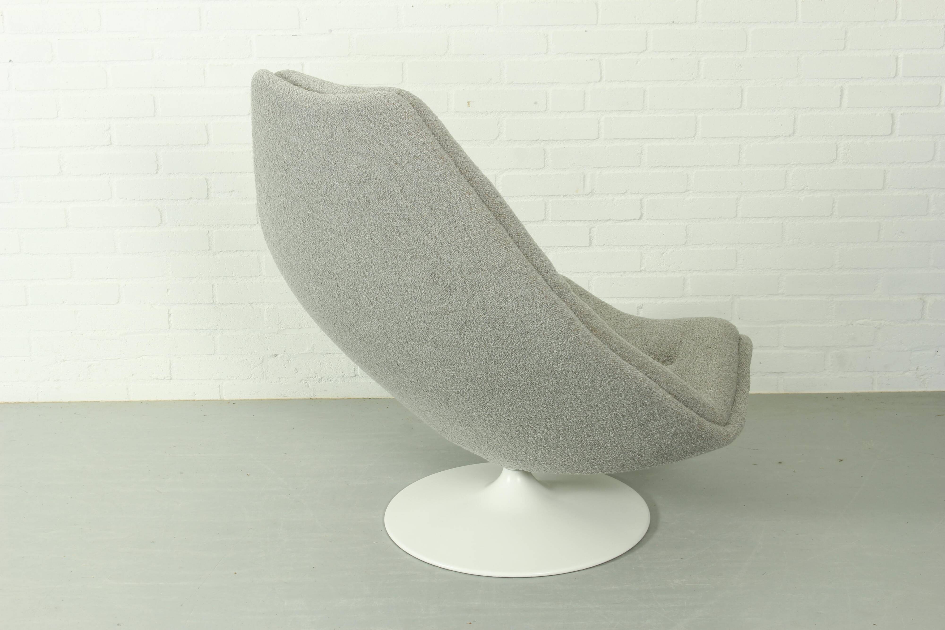 F590 lounge chair designed by Geoffrey Harcourt for Artifort.