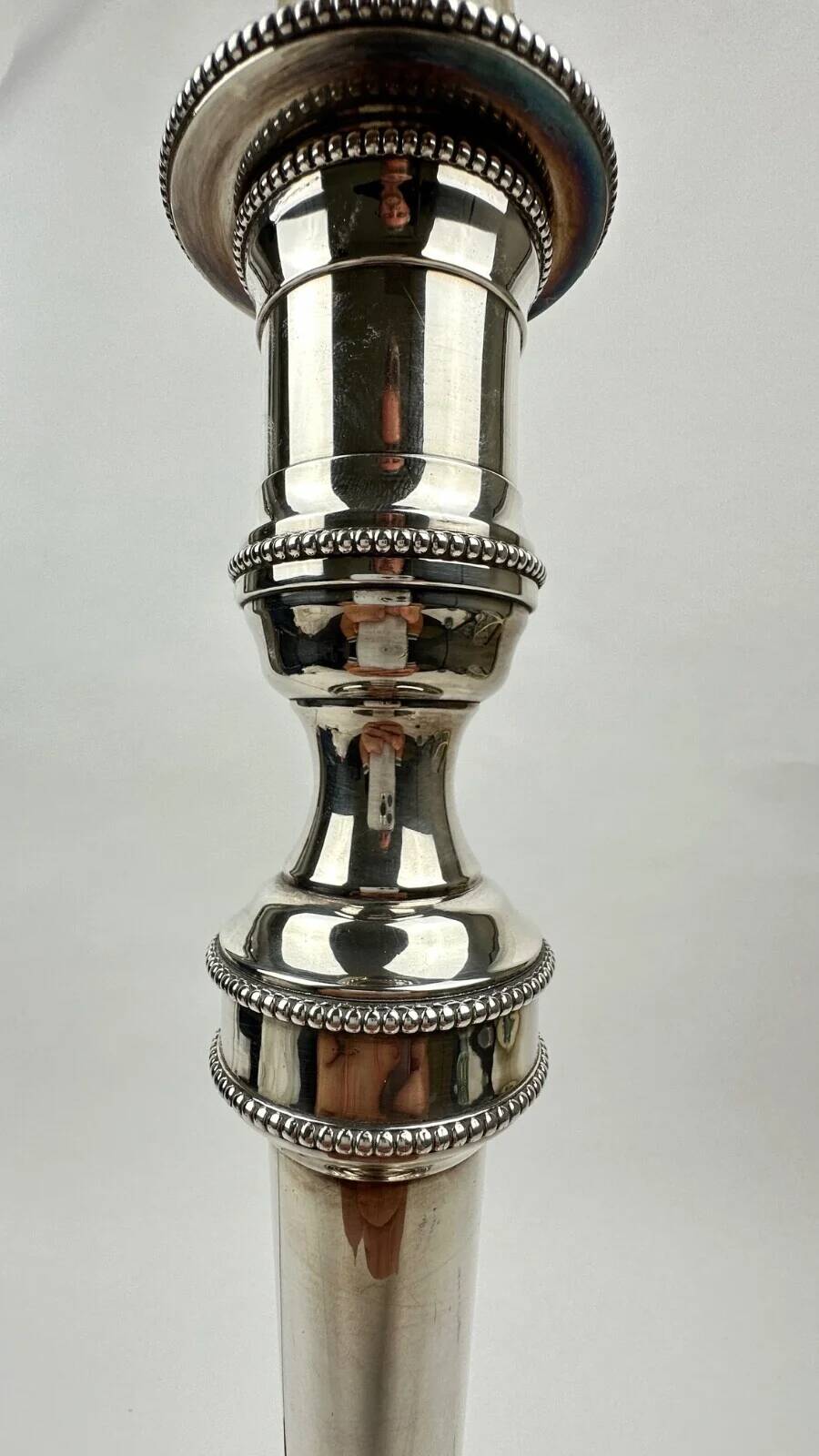 Silver-plated bronze lamp base, candlestick converted into a lamp, H. 53.5 cm