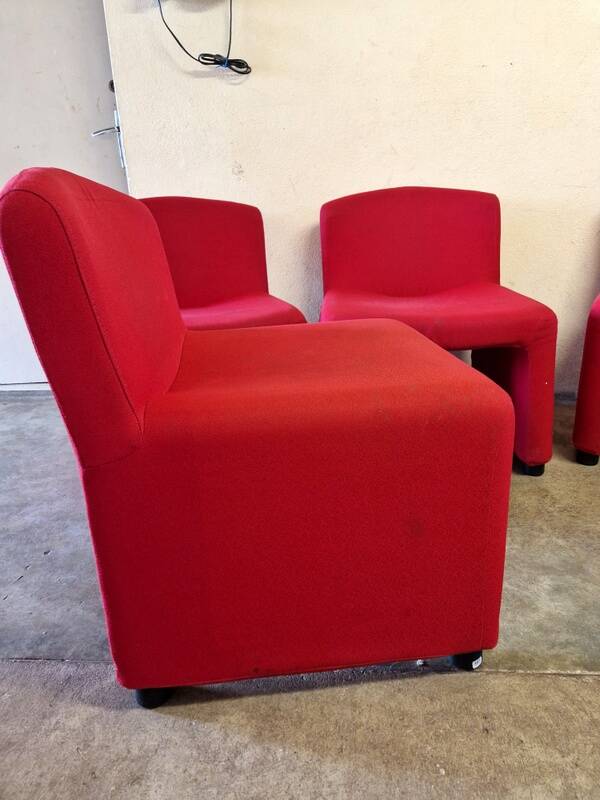 Arfa editor - Set of 4 red wool armchairs - 1980