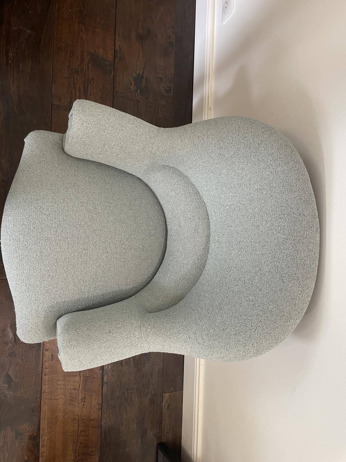 Small aquamarine toad