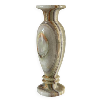 Vase en albâtre