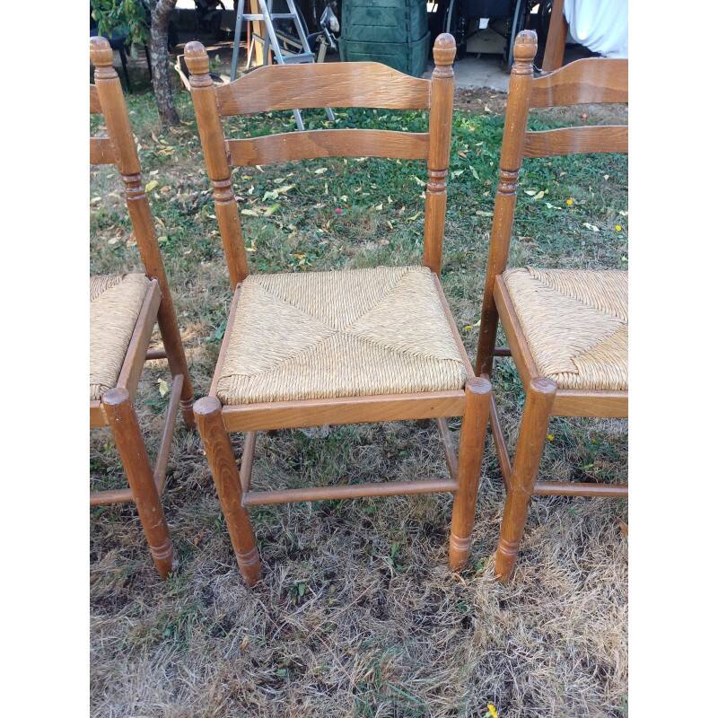 6 wooden kitchen chairs, straw-covered