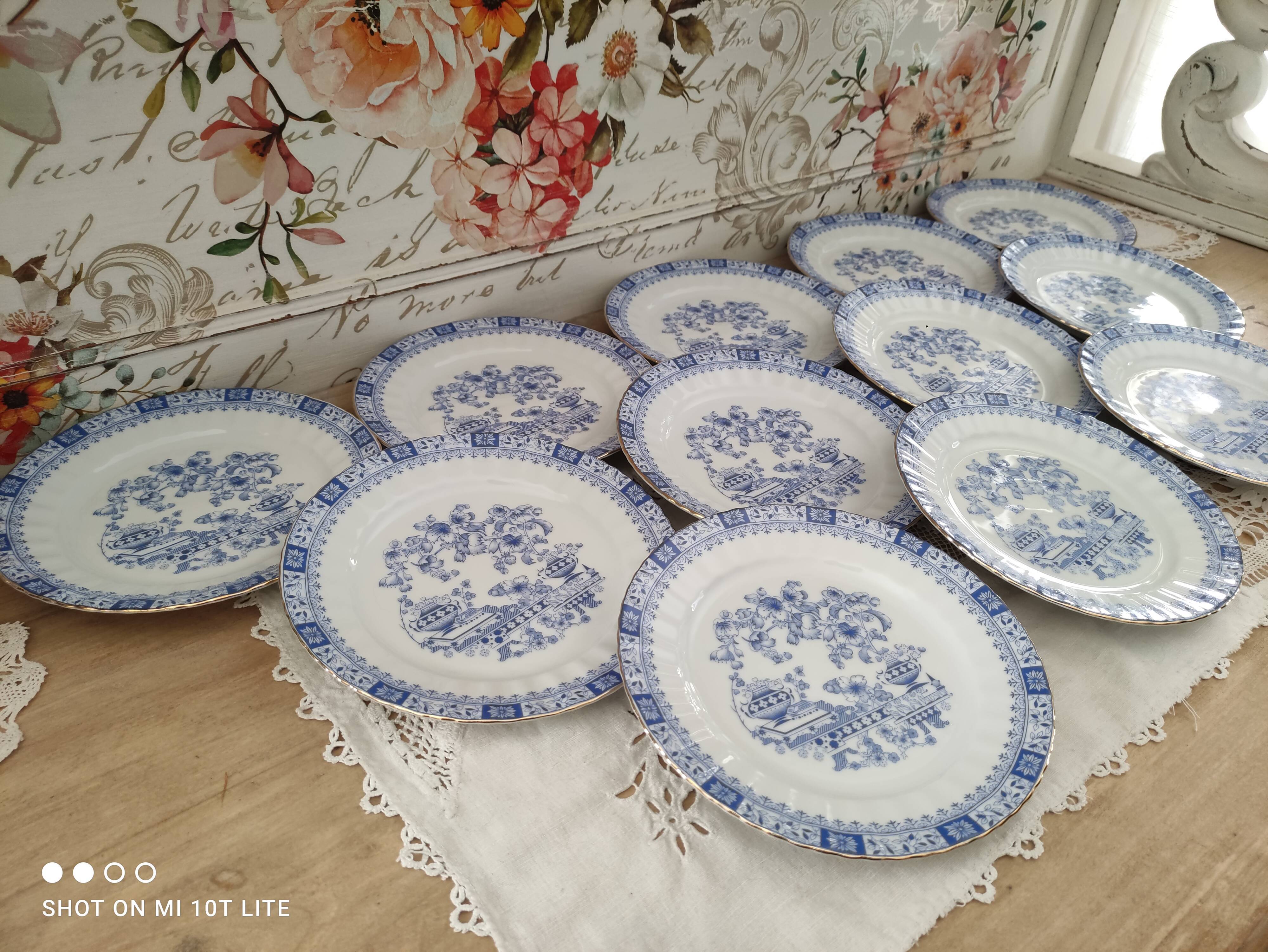 Set of 12 Bavaria porcelain dessert plates model China Blau