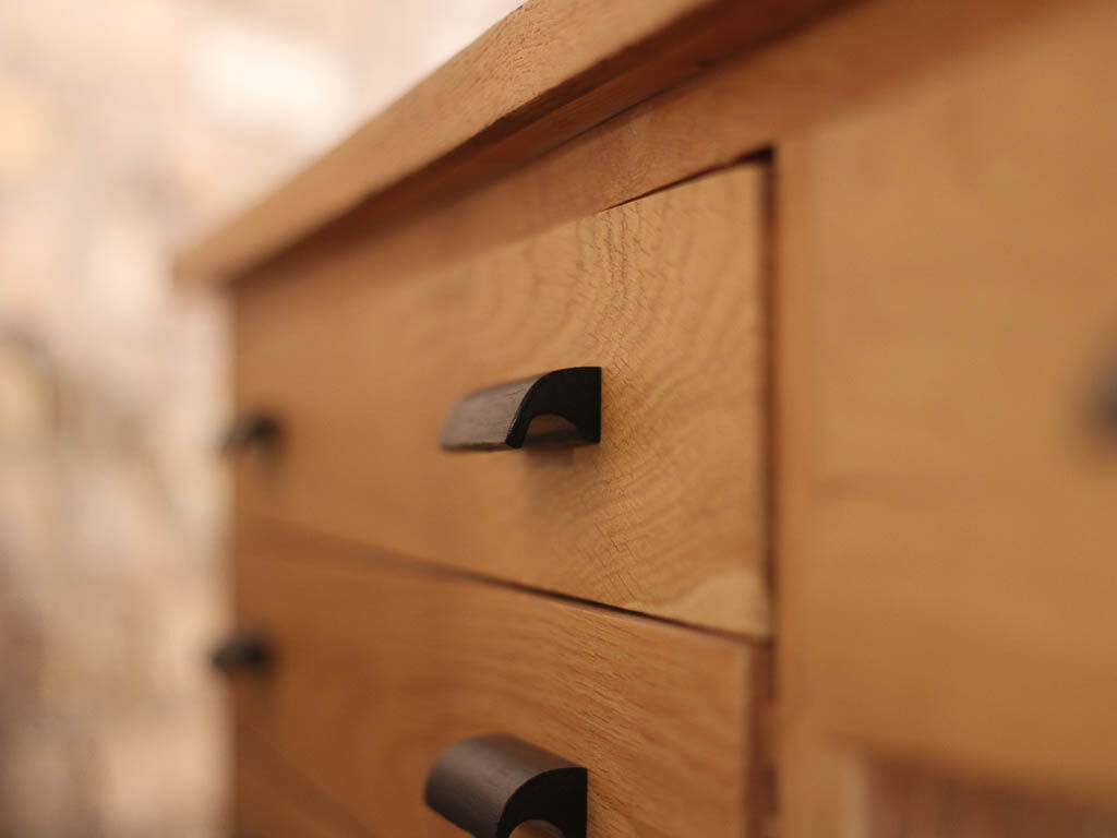 Solid wooden steel tray counter