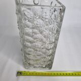 Textured vintage glass vase, 21 cm