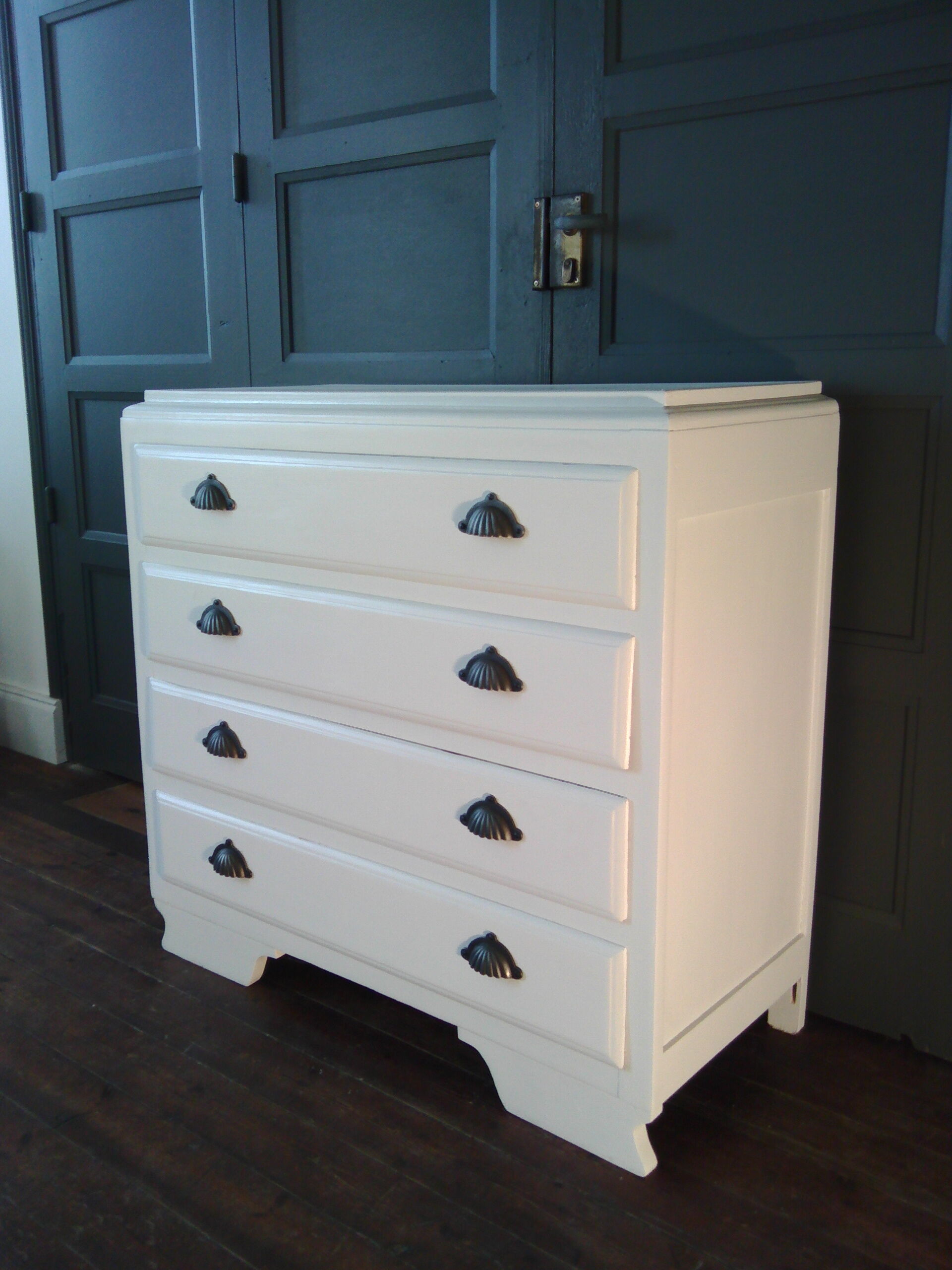 Art Deco 1930 chest of drawers