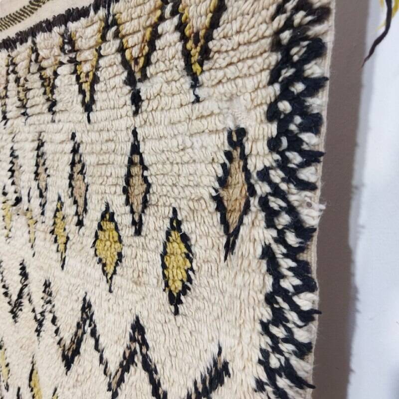 Handmade wool Berber rug 187x117cm