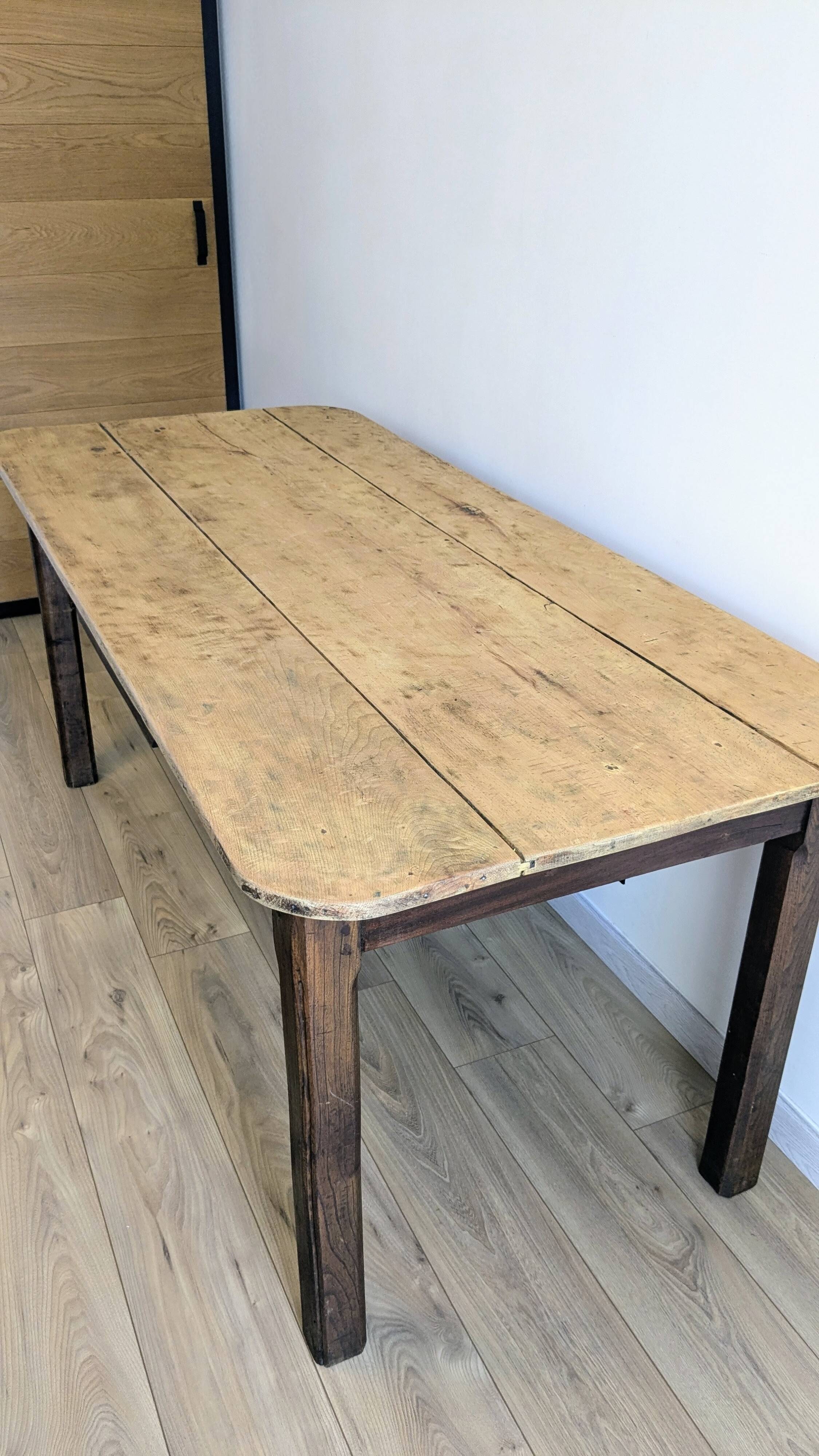 Antique farmhouse table in patinated solid wood - 178 cm