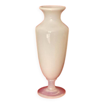 Vase en Cristal de Sèvres couleur Opaline savonneuse TBE